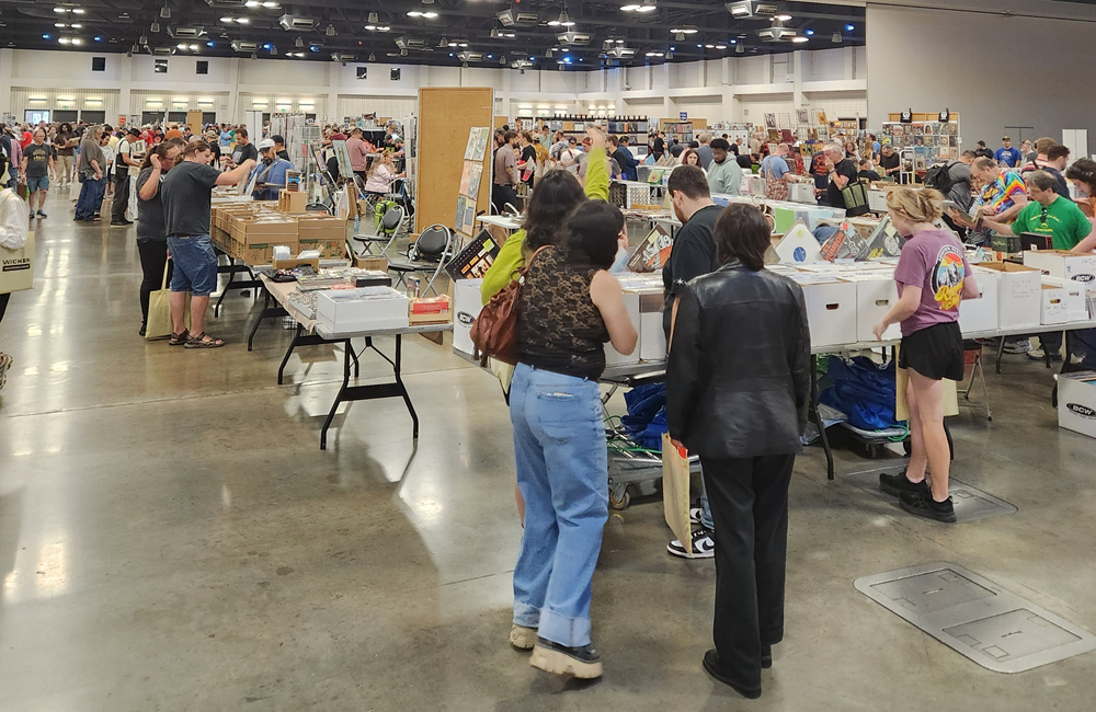 Austin Record Convention, Texas record stores & The New Christs back in Europe