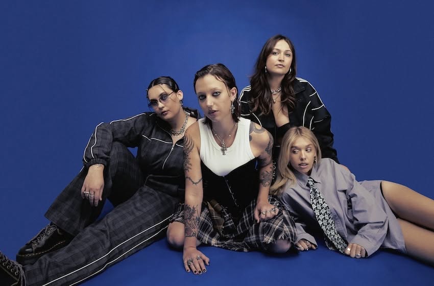 Jet, Teen Jesus & The Jean Teasers, Crown Street Militia, Robot God and more ply live around Wollongong over the next week